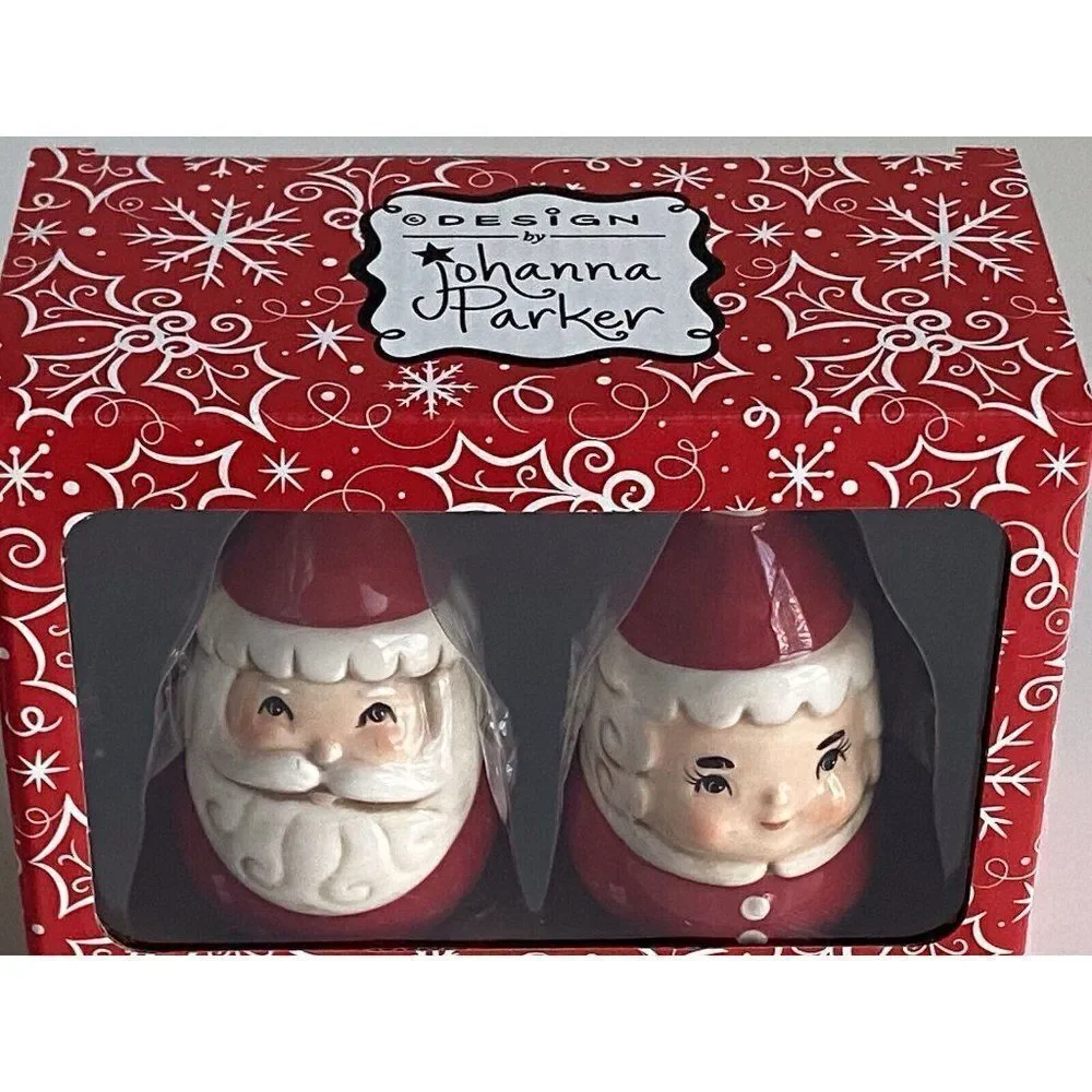 Santa And Mrs Claus Shakers 3